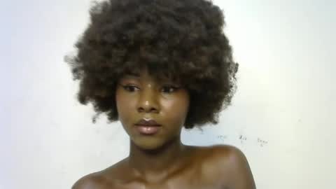 queen online show from 01-12-25, 01:05