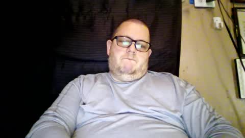 Snapshot of creeeping_death chatting on 12-04-24, 09:24 The hopeless romantic online show from 12-04-24, 09:24