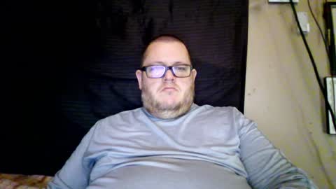 Snapshot of creeeping_death chatting on 01-29-25, 09:17 The hopeless romantic online show from 01-29-25, 09:17