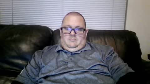 Snapshot of creeeping_death chatting on 02-19-25, 08:33 The hopeless romantic online show from 02-19-25, 08:33