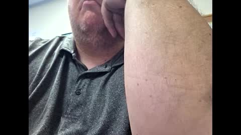 Snapshot of creeeping_death chatting on 09-23-25, 05:32 The hopeless romantic online show from 09-23-25, 05:32