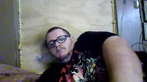 Snapshot of creeeping_death chatting on 10-15-25, 08:09 The hopeless romantic online show from 10-15-25, 08:09