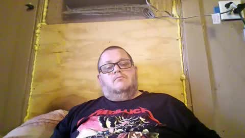 Snapshot of creeeping_death chatting on 11-10-25, 11:04 The hopeless romantic online show from 11-10-25, 11:04