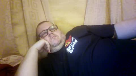 Snapshot of creeeping_death chatting on 04-12-26, 01:32 The hopeless romantic online show from 04-12-26, 01:32