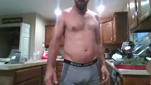 Snapshot of creeksidecouple chatting on 10-13-25, 11:38 Creeksidecouple online show from 10-13-25, 11:38