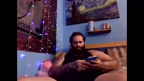 Snapshot of creolethiccc chatting on 02-09-26, 05:11 CreoleThiccc online show from 02-09-26, 05:11