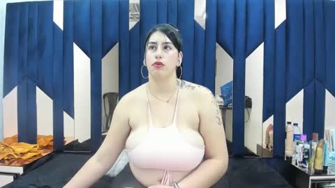 Snapshot of criistaal__ chatting on 12-31-24, 08:15 Criistaal   online show from 12-31-24, 08:15