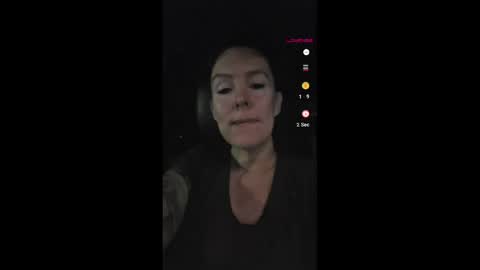 Snapshot of crimsongingerale chatting on 03-31-26, 01:29 crimsongingerale online show from 03-31-26, 01:29