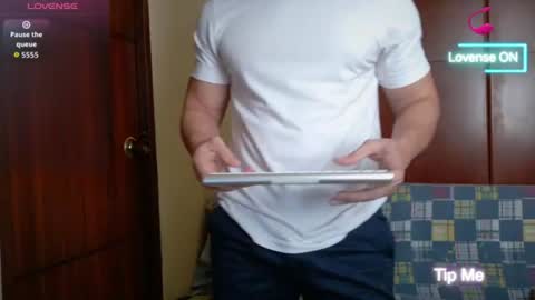 Snapshot of cris2428 chatting on 06-24-26, 04:39 cris2428 online show from 06-24-26, 04:39