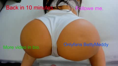 Gold Couple online show from 03-26-26, 08:20