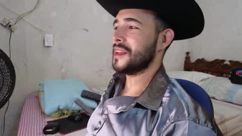 Snapshot of cris_simons chatting on 12-15-24, 08:36 cris_simons online show from 12-15-24, 08:36