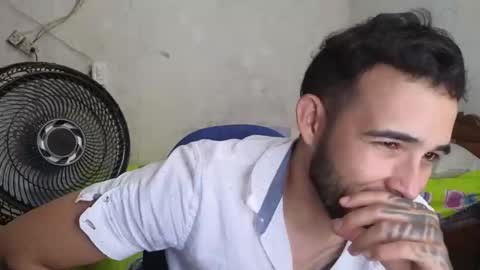 Snapshot of cris_simons chatting on 02-27-25, 04:31 cris_simons online show from 02-27-25, 04:31