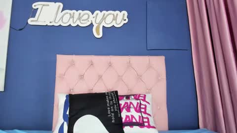 Snapshot of crisevanz18 chatting on 02-07-25, 07:06 Cris Evanz online show from 02-07-25, 07:06