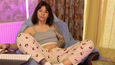 crissy_love online show from 04-04-26, 05:38