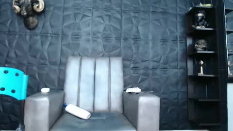 Hanna  online show from 02-24-25, 08:27