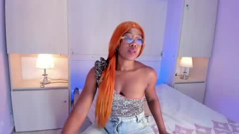 Snapshot of cristalbennet chatting on 06-30-26, 06:53 cristalbennet online show from 06-30-26, 06:53