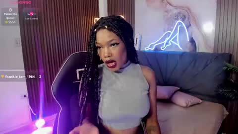 Snapshot of cristalbroke_tay chatting on 06-12-26, 07:24 Crystalbroke online show from 06-12-26, 07:24