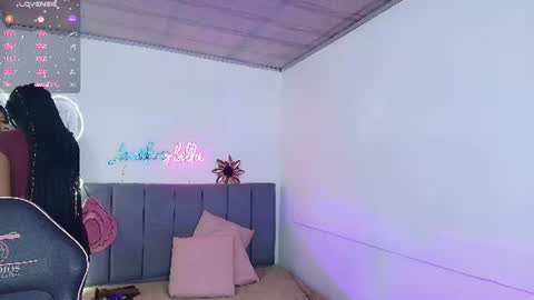 Snapshot of cristalbroke_tay chatting on 07-02-26, 06:25 Crystalbroke online show from 07-02-26, 06:25