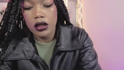 Snapshot of cristalbroke_tay chatting on 07-16-26, 06:58 Crystalbroke online show from 07-16-26, 06:58