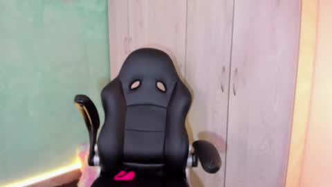 Cristal  online show from 12-03-25, 06:17