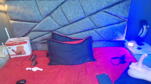 Snapshot of cristalmillf chatting on 12-03-24, 02:03 CRISTAL MILF online show from 12-03-24, 02:03