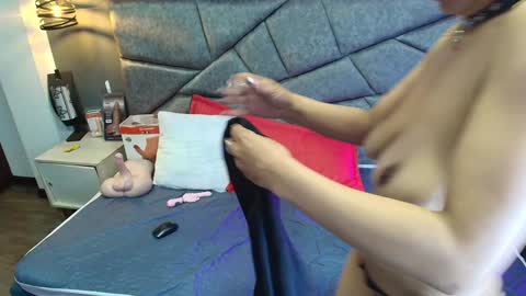 Snapshot of cristalmillf chatting on 12-06-24, 10:41 CRISTAL MILF online show from 12-06-24, 10:41