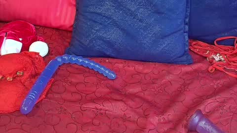 Snapshot of cristalmillf chatting on 12-29-24, 03:03 CRISTAL MILF online show from 12-29-24, 03:03