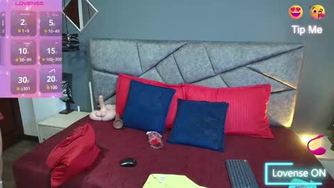 Snapshot of cristalmillf chatting on 01-31-25, 07:51 CRISTAL MILF online show from 01-31-25, 07:51