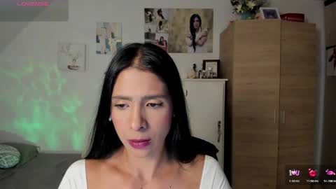 Snapshot of cristamunez chatting on 05-10-26, 03:33 veronika online show from 05-10-26, 03:33