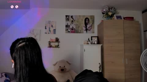 veronika online show from 05-20-26, 02:07