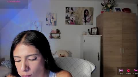 Snapshot of cristamunez chatting on 07-09-26, 03:32 veronika online show from 07-09-26, 03:32