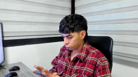 cristhian online show from 10-02-25, 05:47