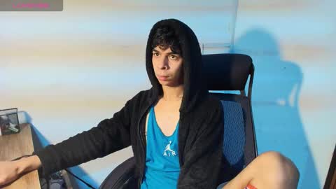 cristhian online show from 12-04-25, 05:17