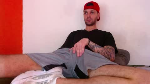 cristianhot125 online show from 04-05-26, 06:49