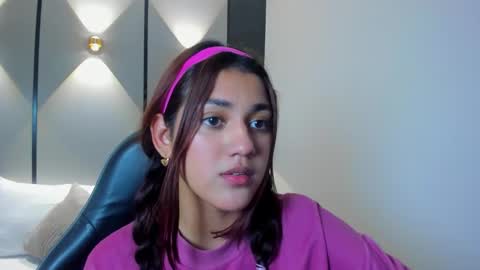 C R I S T I N online show from 03-28-26, 07:35