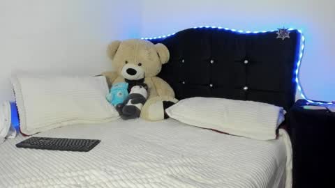 soycriss online show from 04-12-26, 05:51