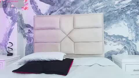 Snapshot of cristinecaru chatting on 09-17-25, 01:24 Cristine online show from 09-17-25, 01:24