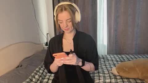 Marry online show from 03-25-26, 03:18