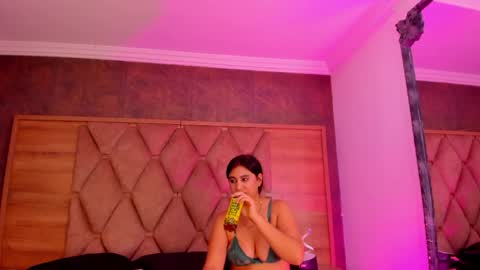 Snapshot of cristinerain chatting on 05-04-26, 05:47 CristineRain online show from 05-04-26, 05:47