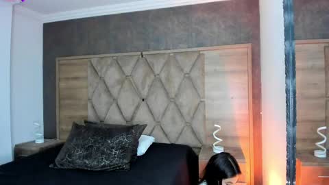 Snapshot of cristinerain chatting on 05-21-26, 03:57 CristineRain online show from 05-21-26, 03:57