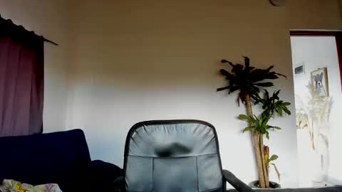 Snapshot of cristobal12cock chatting on 04-21-26, 03:07 Cristian online show from 04-21-26, 03:07