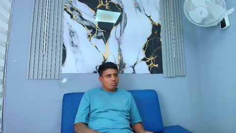 cristopher_collins2 online show from 05-04-26, 03:46