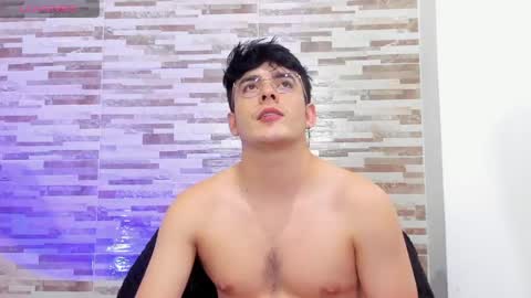 Snapshot of cristopher_russo chatting on 05-15-26, 11:45 CRISTOPHER online show from 05-15-26, 11:45