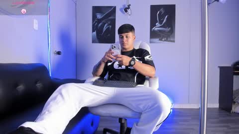 Cristopher online show from 02-25-26, 02:05