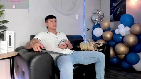 Cristopher online show from 05-22-26, 01:06