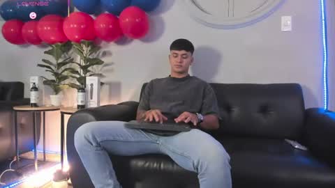 Snapshot of cristopher_strong chatting on 06-09-26, 02:17 Cristopher online show from 06-09-26, 02:17