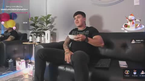 Snapshot of cristopher_strong chatting on 07-02-26, 12:44 Cristopher online show from 07-02-26, 12:44