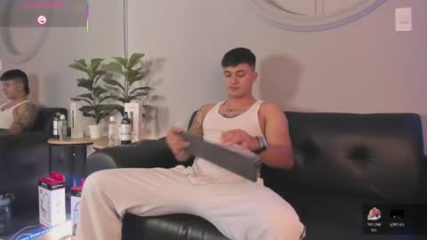Snapshot of cristopher_strong chatting on 07-08-26, 01:04 Cristopher online show from 07-08-26, 01:04