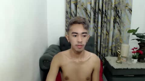 crocodale online show from 10-18-25, 11:44