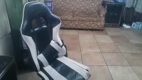 crossdressernola504 online show from 02-11-25, 01:30